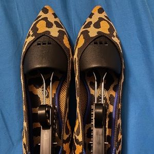 Rothys size 10 points Big Cats